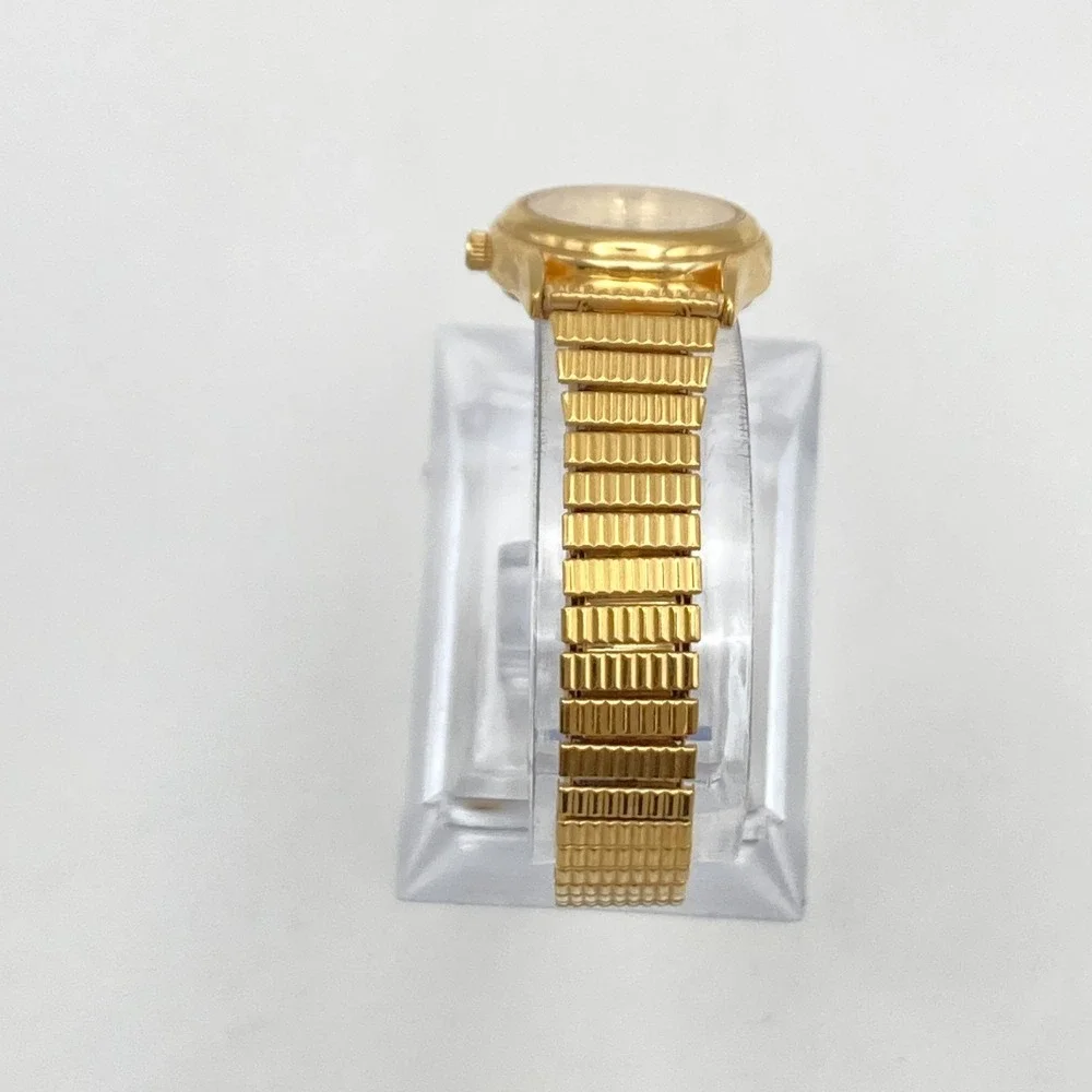 Vintage Armitron Womens Watch 20mm Gold Tone Stretch Band New Battery SMALL 5.75